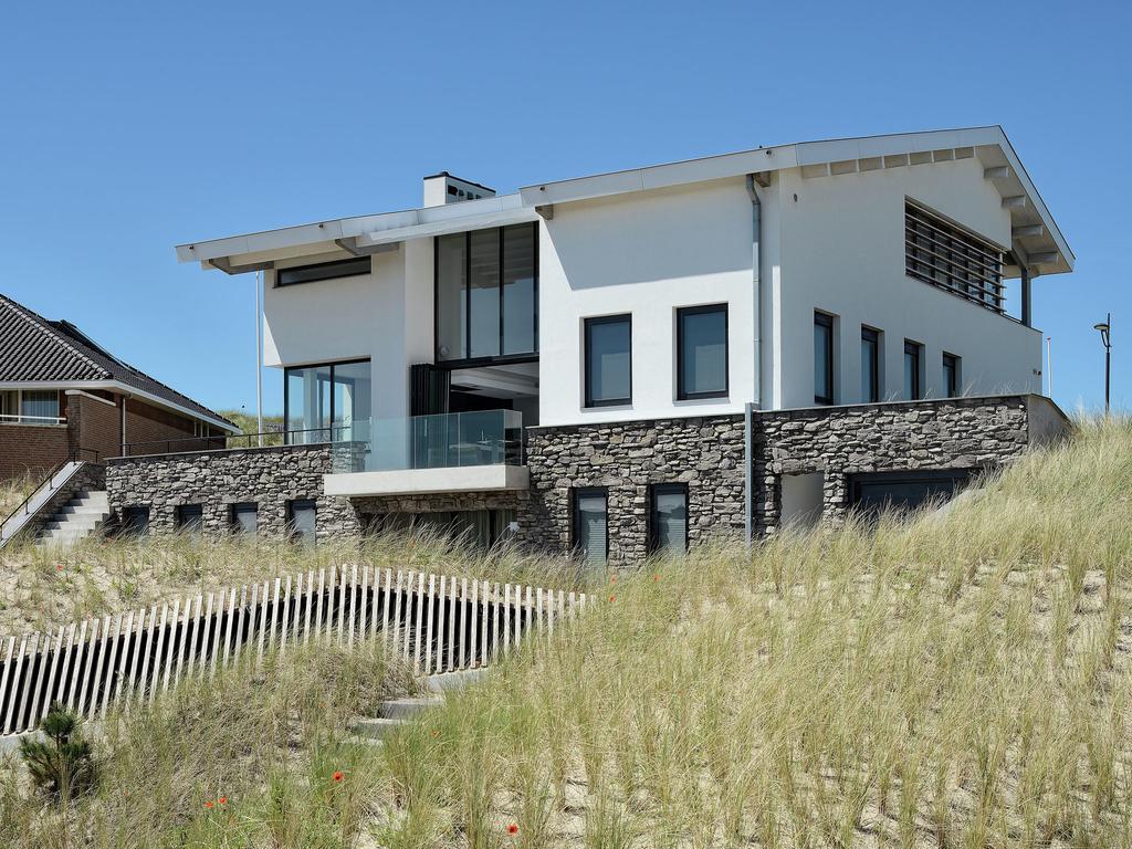 Family Villa In Unique Dune Location In Bergen Aan Zee Dış mekan fotoğraf